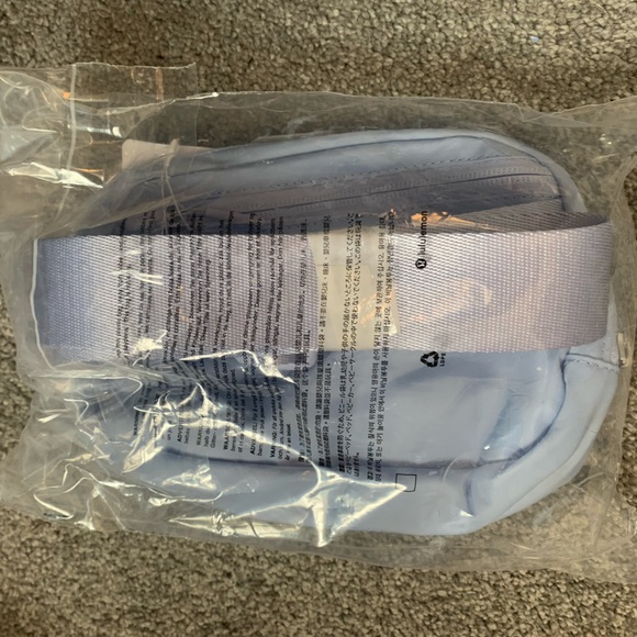 lululemon athletica Light Purple Crossbody Bag - Picture 3 of 3